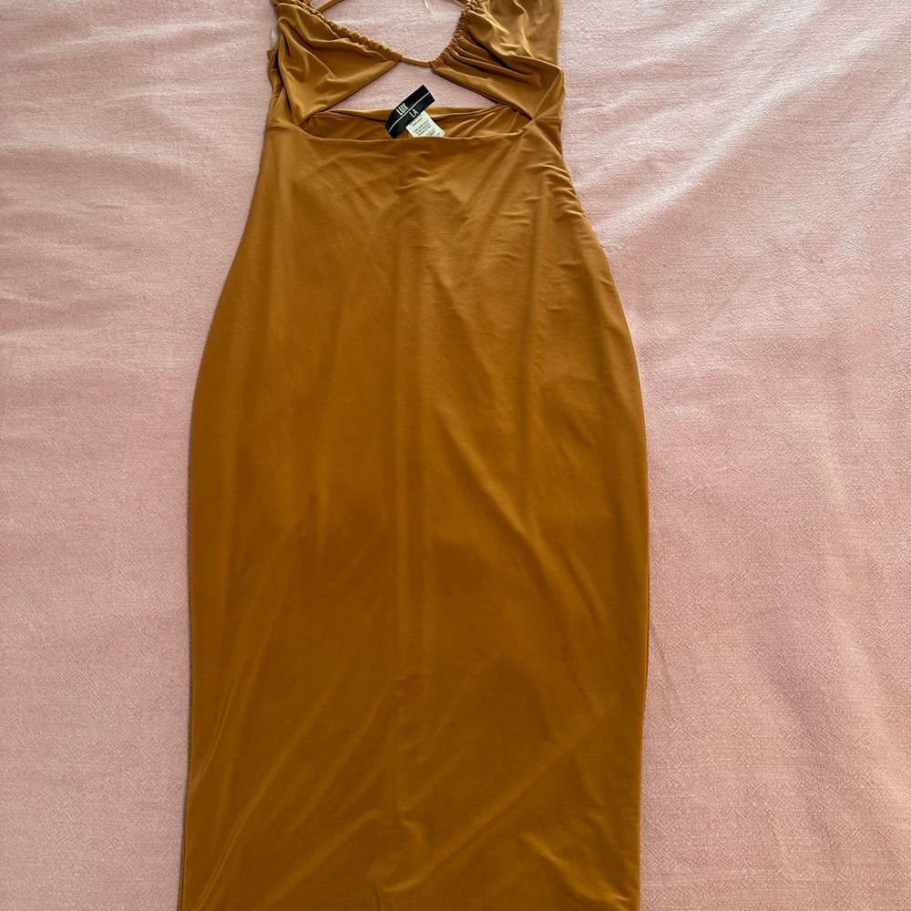Tobi Backless Tan Dress